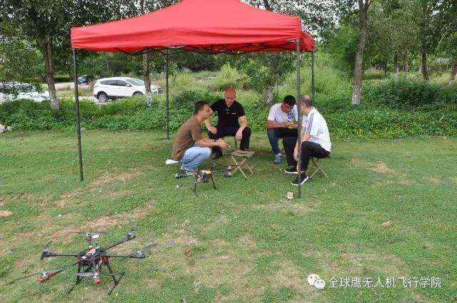 深圳龙岗公安系统第二期学员在全球鹰无人机顺利结业