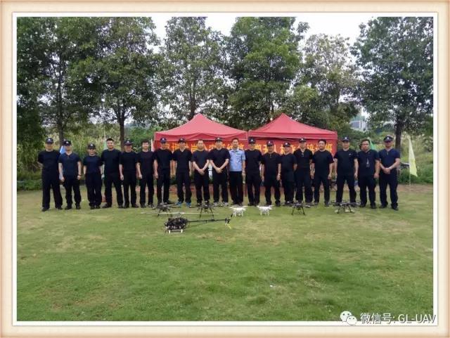 深圳龙岗公安系统第一期学员在全球鹰无人机培训并顺利结业